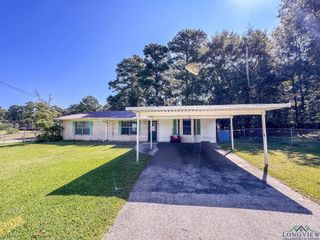 109 Russ Bracken, Avinger, TX 75630