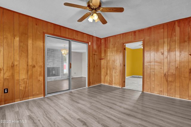 2152 Highway 172, Sneads Ferry, NC 28460