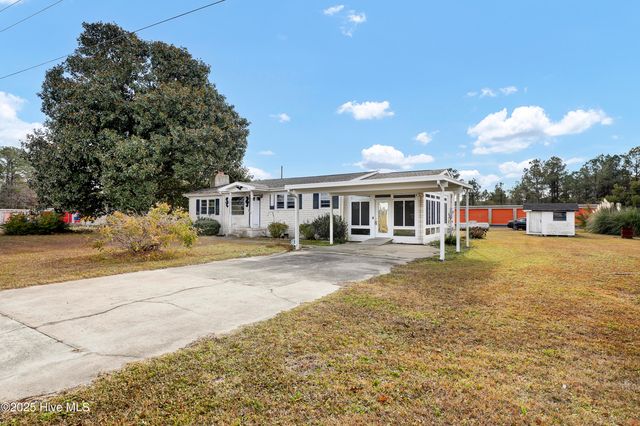 2152 Highway 172, Sneads Ferry, NC 28460