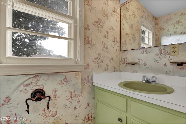 2152 Highway 172, Sneads Ferry, NC 28460