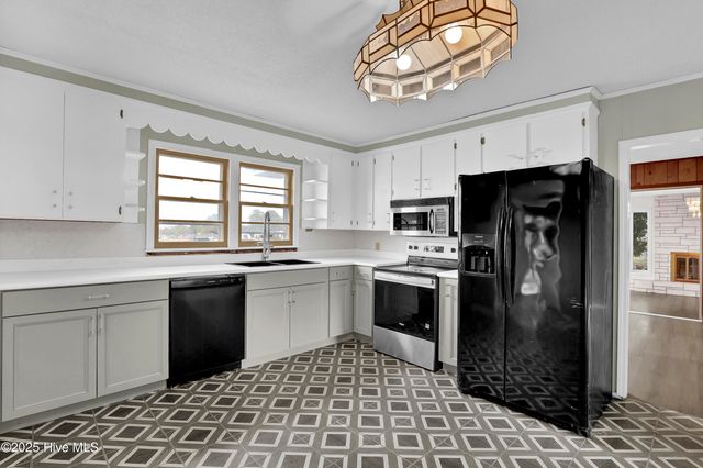 2152 Highway 172, Sneads Ferry, NC 28460