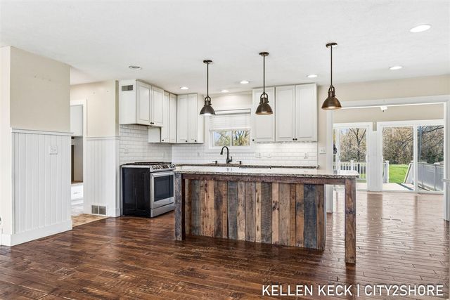 11558 88th Avenue, Allendale, MI 49401