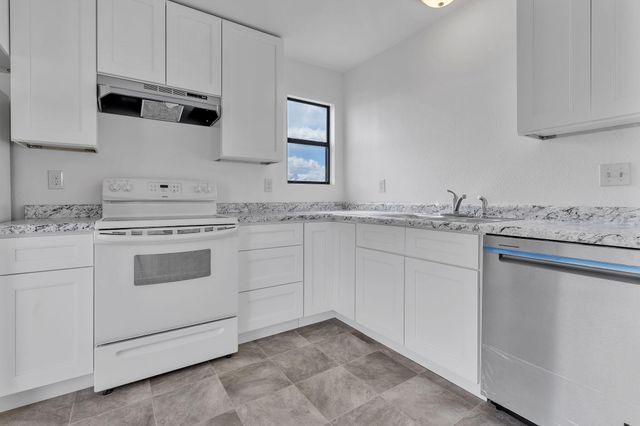 372 Pearl Drive NE, Rio Rancho, NM 87124