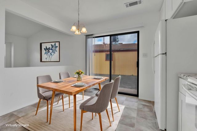 372 Pearl Drive NE, Rio Rancho, NM 87124