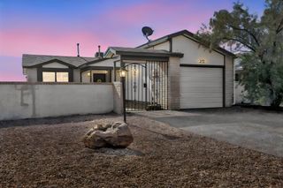 372 Pearl Drive NE, Rio Rancho, NM 87124