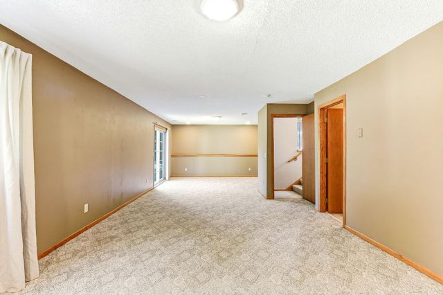 5506 W 137th Street, Savage, MN 55378