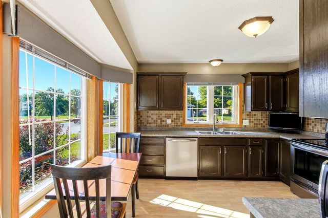 5506 W 137th Street, Savage, MN 55378