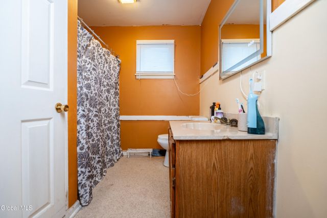 8 Avondale Terrace, Albany, NY 12209