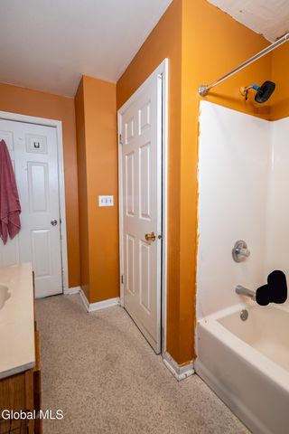 8 Avondale Terrace, Albany, NY 12209