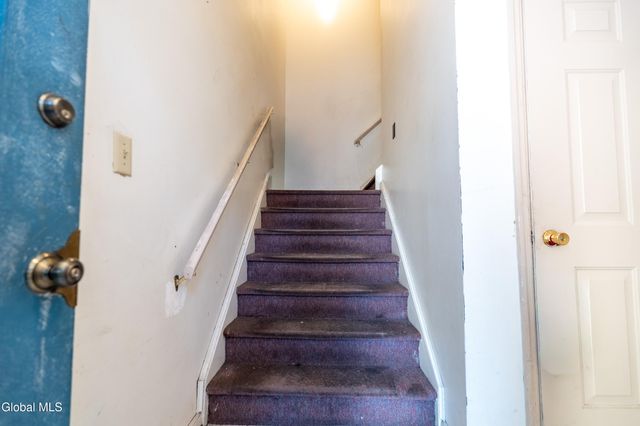 8 Avondale Terrace, Albany, NY 12209