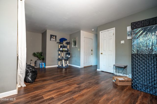 8 Avondale Terrace, Albany, NY 12209