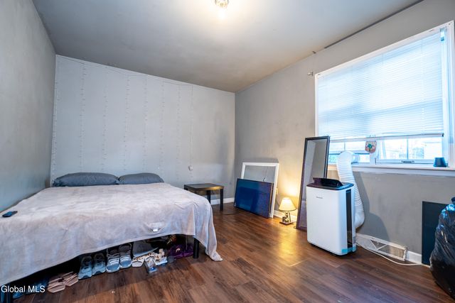 8 Avondale Terrace, Albany, NY 12209