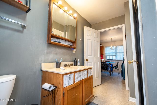 8 Avondale Terrace, Albany, NY 12209