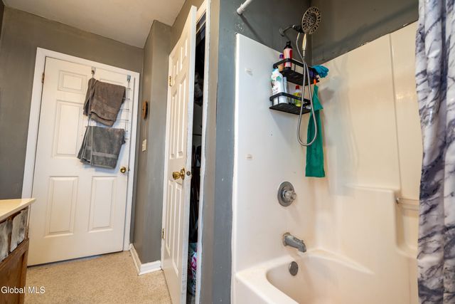 8 Avondale Terrace, Albany, NY 12209