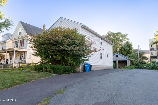 8 Avondale Terrace, Albany, NY 12209