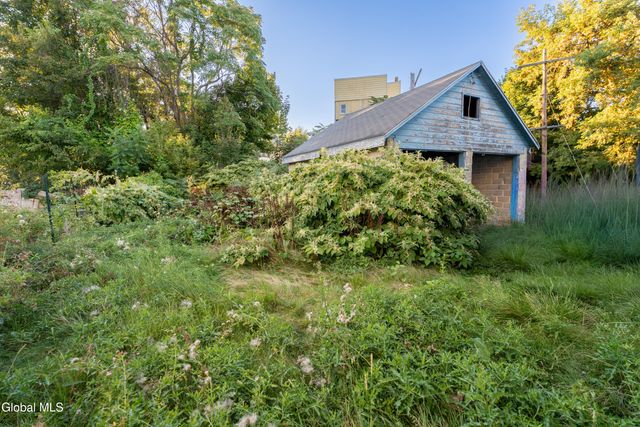 8 Avondale Terrace, Albany, NY 12209