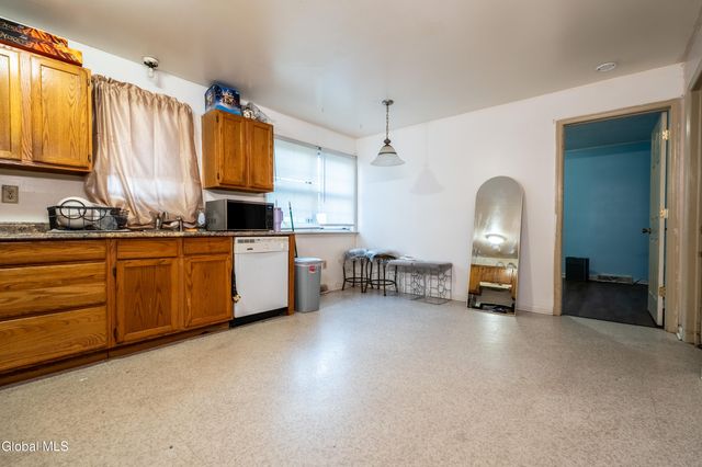 8 Avondale Terrace, Albany, NY 12209