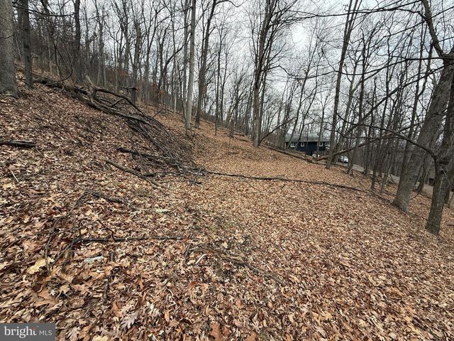 WARBLER'S WAY, Berkeley Springs, WV 25411