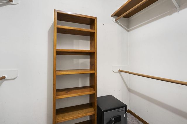 1338 E Burntwood Street, Springfield, MO 65803