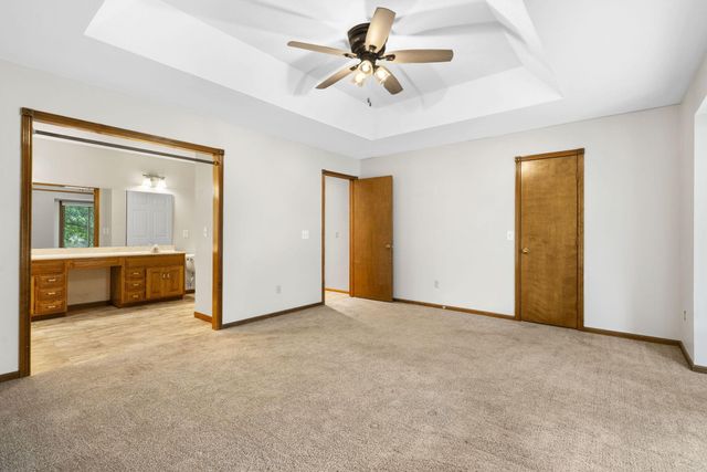 1338 E Burntwood Street, Springfield, MO 65803