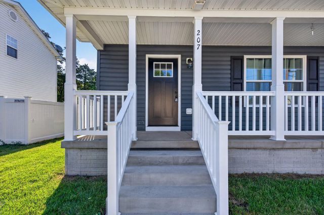 207 S LOUDOUN ST, Strasburg, VA 22657