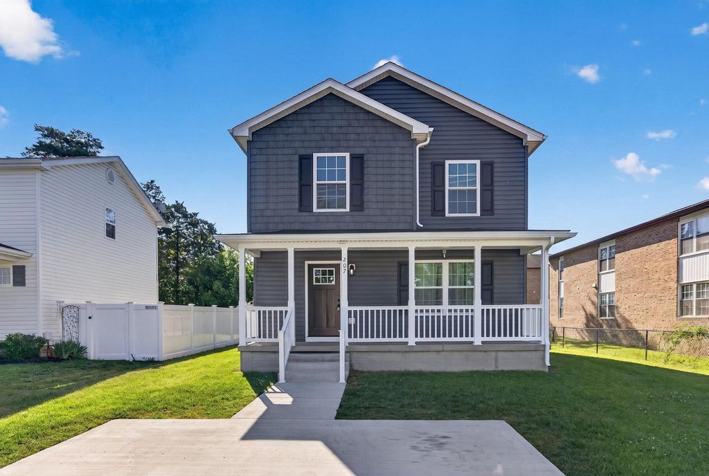 207 S LOUDOUN ST, Strasburg, VA 22657