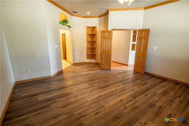 404 Annies Lane, La Vernia, TX 78121