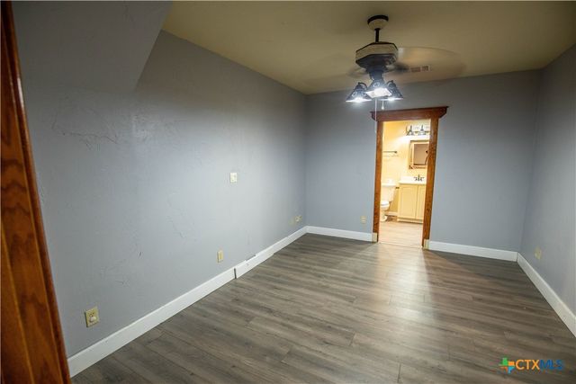 404 Annies Lane, La Vernia, TX 78121