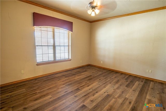 404 Annies Lane, La Vernia, TX 78121