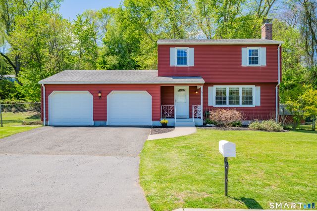 45 Willow Bee Lane, Middletown, CT 06457