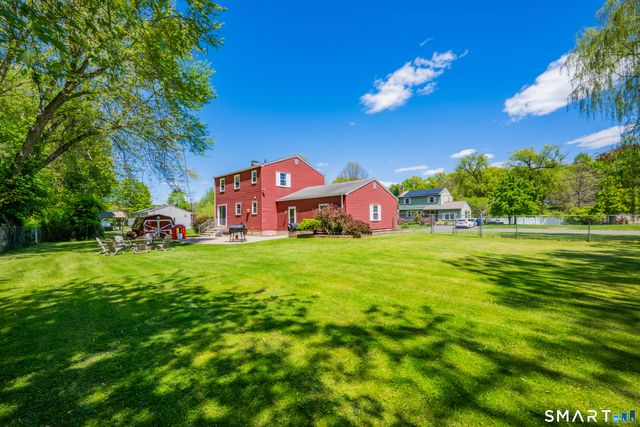 45 Willow Bee Lane, Middletown, CT 06457