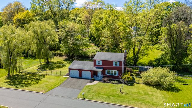 45 Willow Bee Lane, Middletown, CT 06457