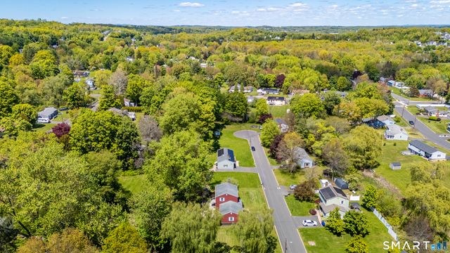 45 Willow Bee Lane, Middletown, CT 06457