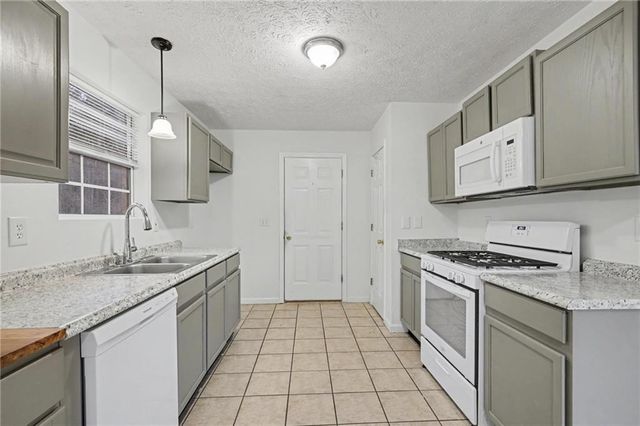 4836 Odessa West NW Inlet, Acworth, GA 30101