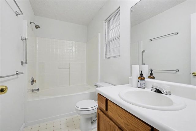 4836 Odessa West NW Inlet, Acworth, GA 30101