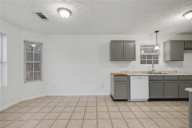 4836 Odessa West NW Inlet, Acworth, GA 30101