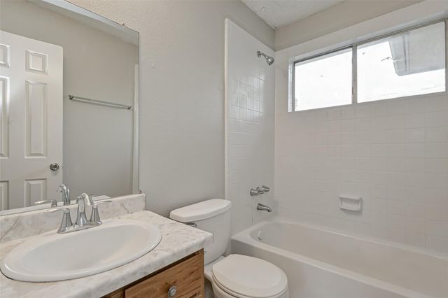 12702 Fawnway Drive, Houston, TX 77048