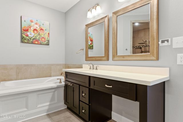 2962 Juliette Drive, Ocean Springs, MS 39564