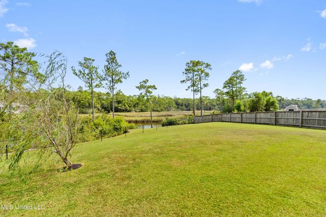 2962 Juliette Drive, Ocean Springs, MS 39564