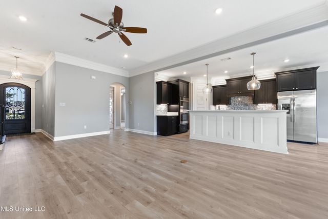 2962 Juliette Drive, Ocean Springs, MS 39564