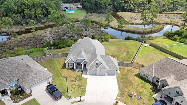 2962 Juliette Drive, Ocean Springs, MS 39564