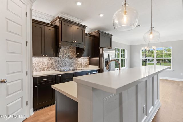 2962 Juliette Drive, Ocean Springs, MS 39564