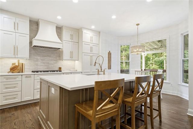 1015 Sugar Pike Way, Canton, GA 30115