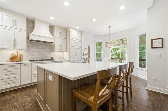 1015 Sugar Pike Way, Canton, GA 30115