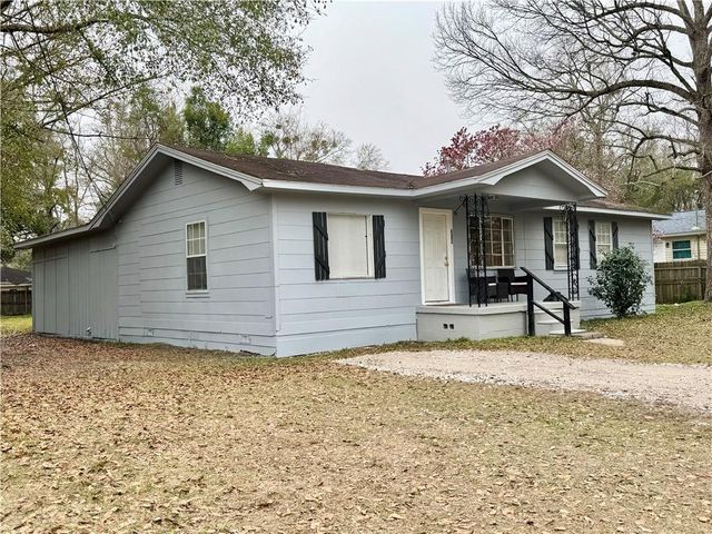 305 11th Avenue, Chickasaw, AL 36611