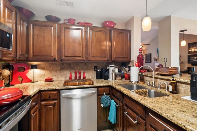 12660 Hillcrest Road 5208, Dallas, TX 75230
