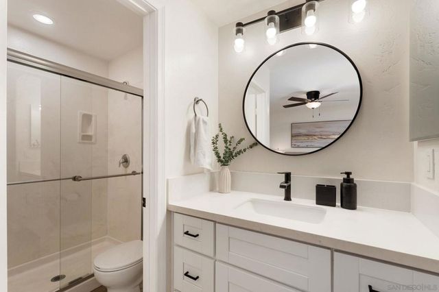 3993 Jewell C2, San Diego, CA 92109