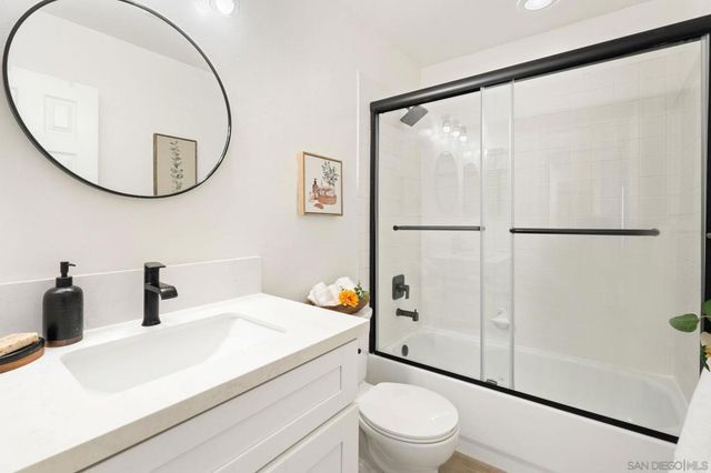3993 Jewell C2, San Diego, CA 92109