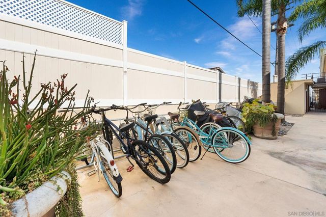 3993 Jewell C2, San Diego, CA 92109