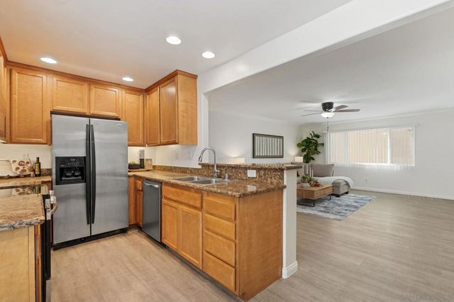 3993 Jewell C2, San Diego, CA 92109